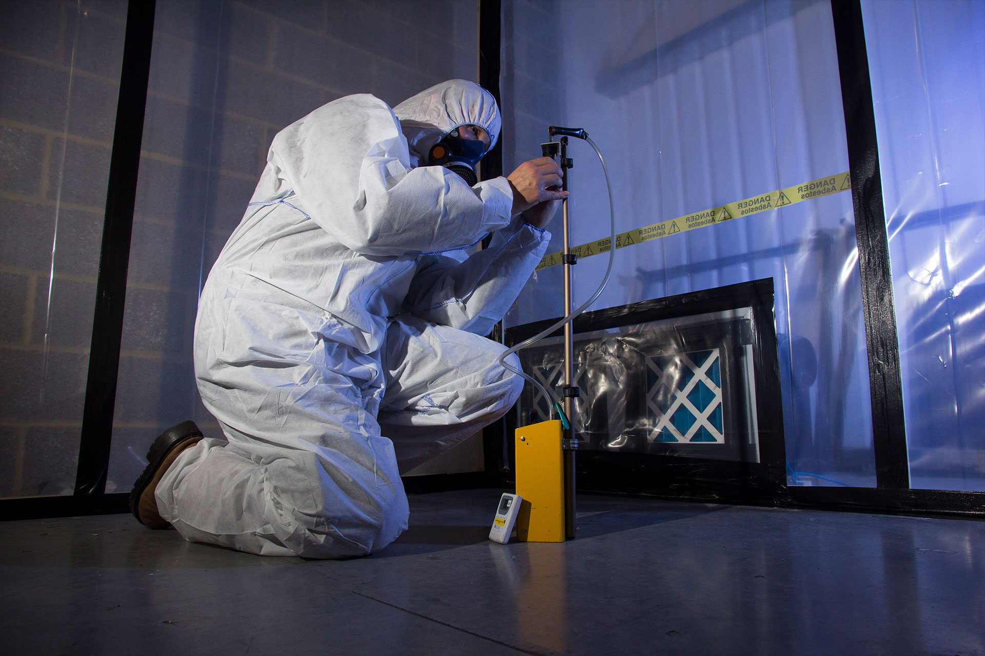 Worker sampling contents